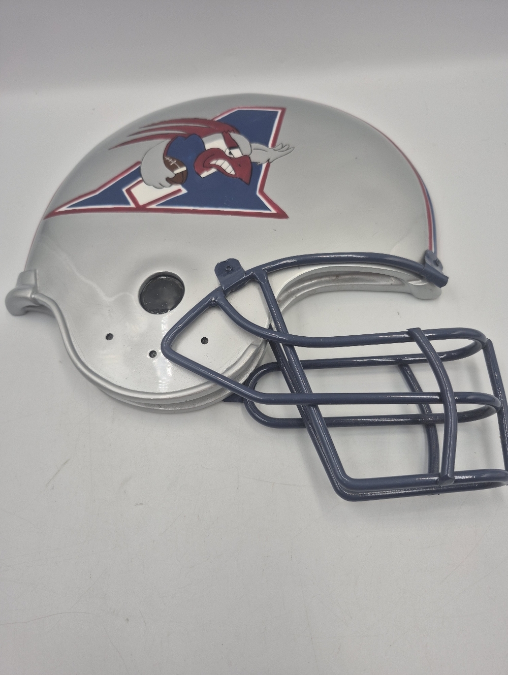 Montreal Allouettes Heavy Ceramic Wall Hanger Helmet.